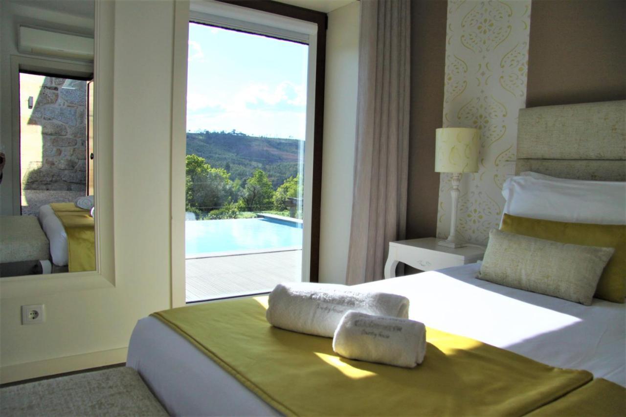 Casa Valxisto Pensionat Penafiel Exteriör bild